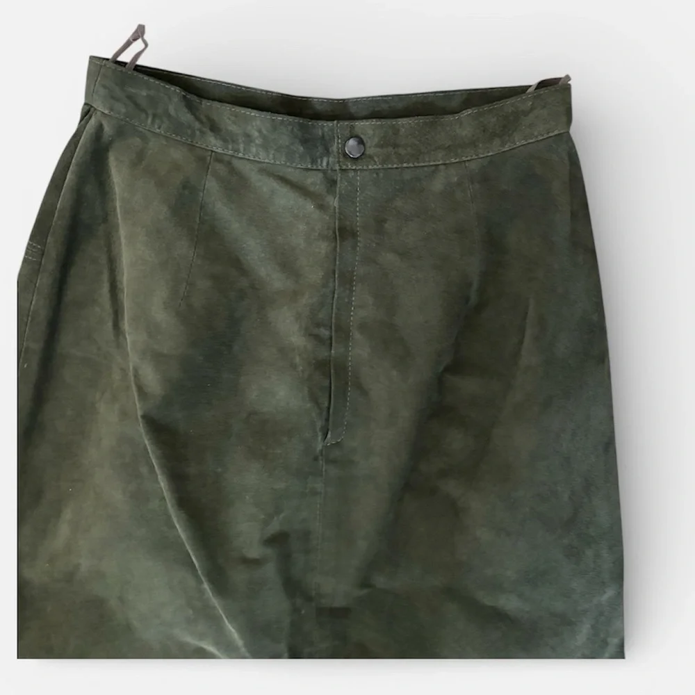 N/A vintage green